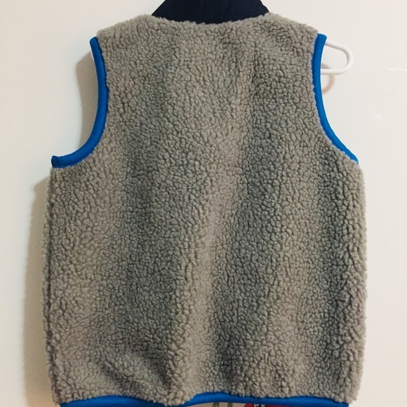 Old Navy Warm & Cozy Vest for Kids 4T - Picture 2 of 5
